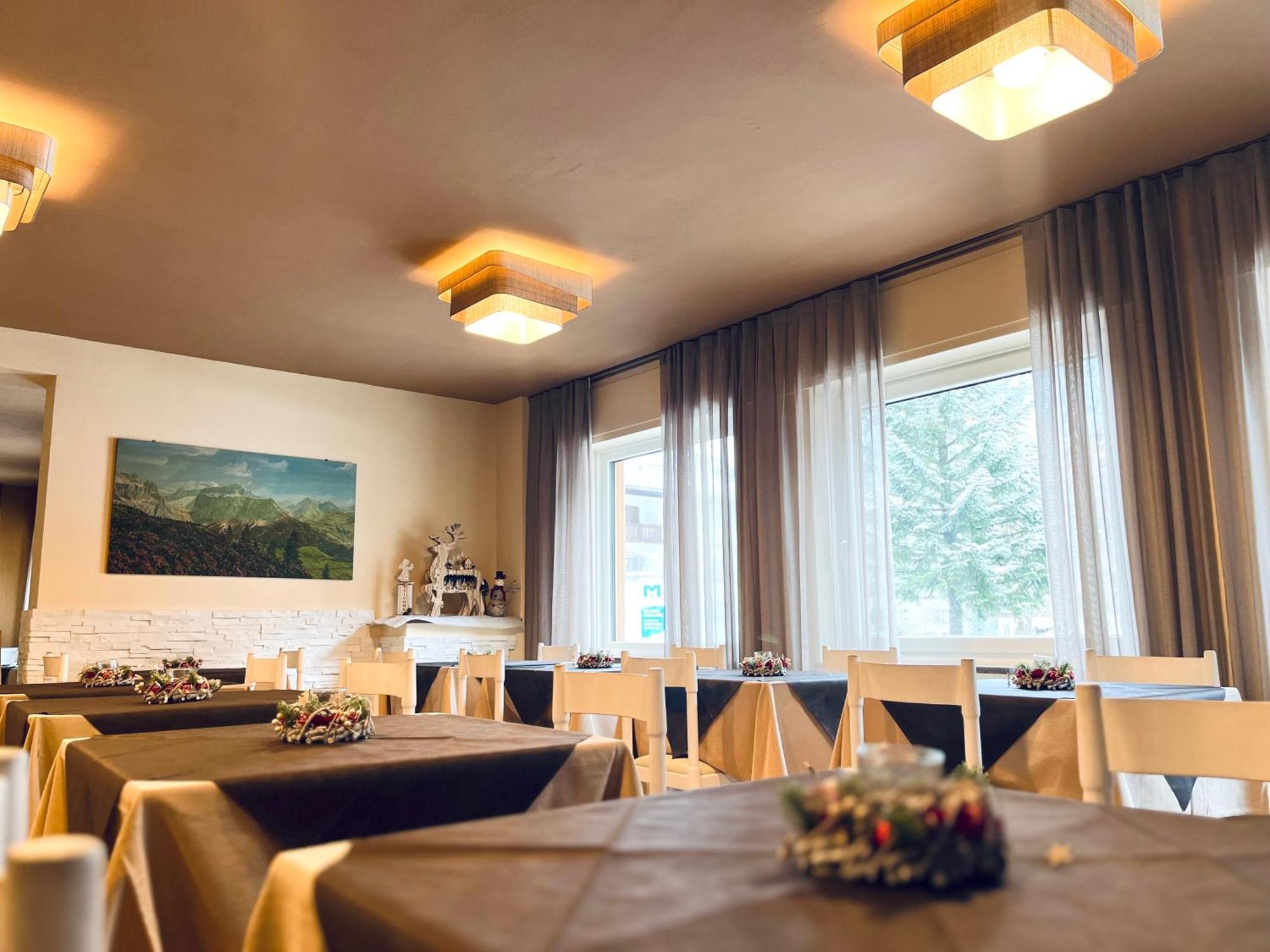 קאמפיטלו די פאסה Hotel Rododendro Val Di Fassa מראה חיצוני תמונה