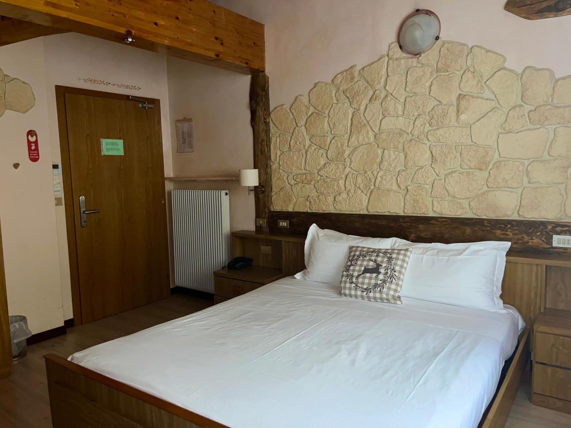 קאמפיטלו די פאסה Hotel Rododendro Val Di Fassa מראה חיצוני תמונה