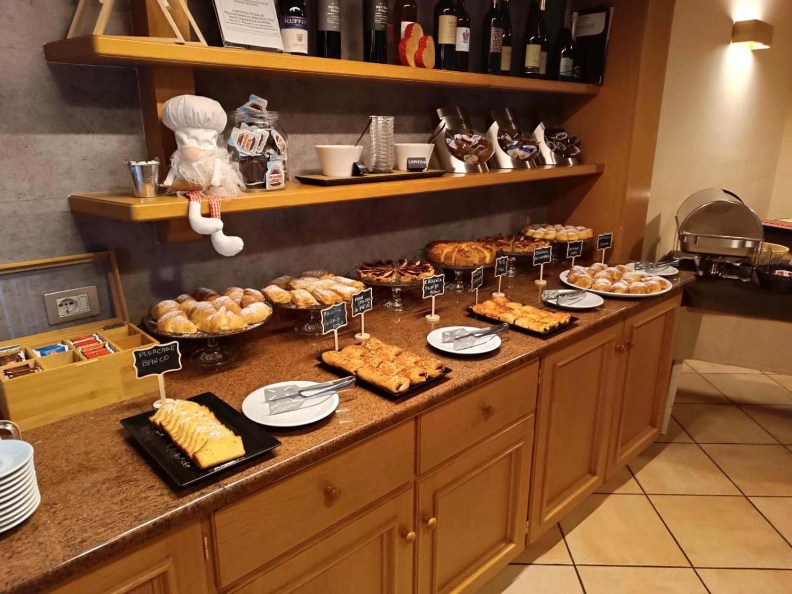 קאמפיטלו די פאסה Hotel Rododendro Val Di Fassa מראה חיצוני תמונה